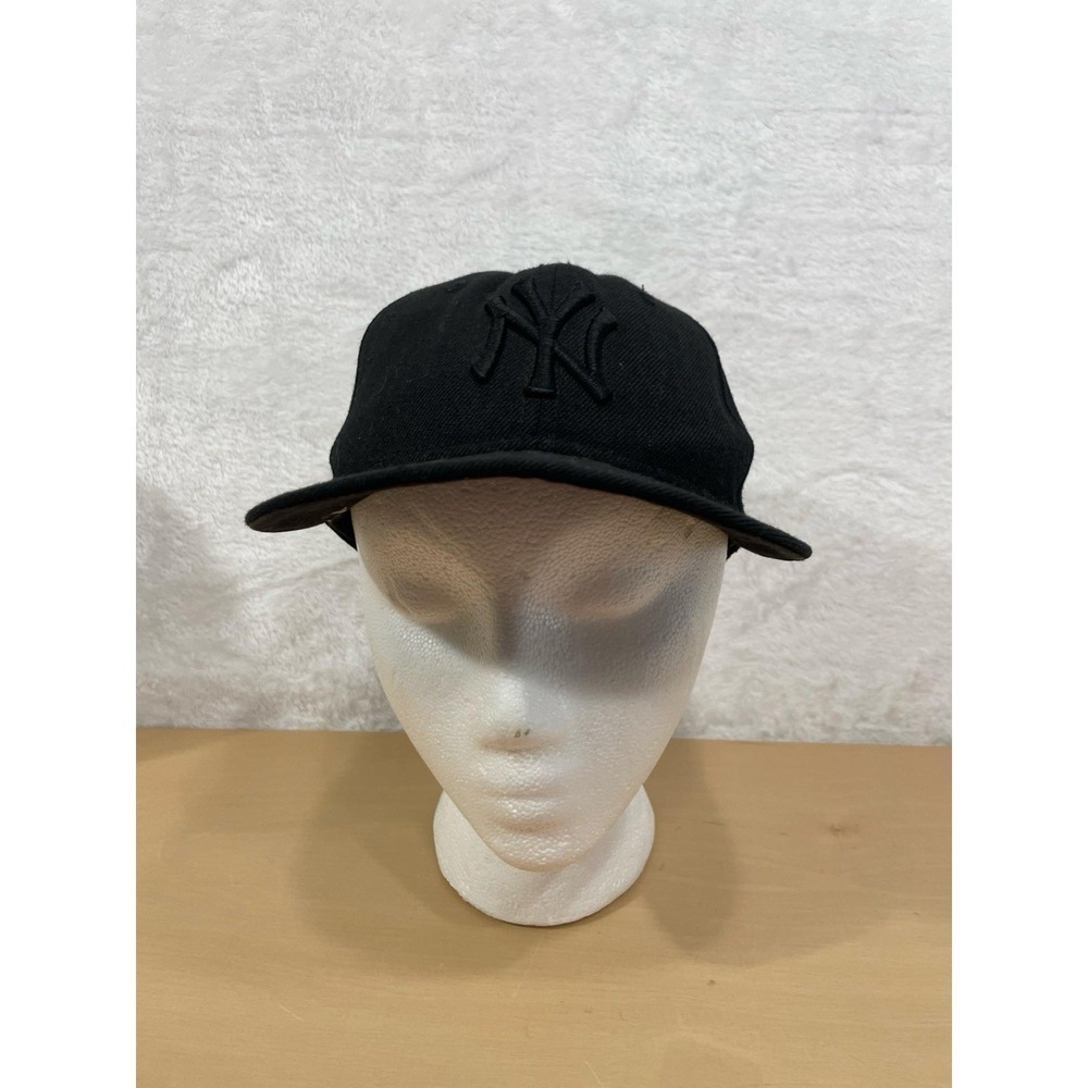 New Era‎ 59FIFTY NY Yankees Black on Black Fitted Hat Kids 6 5/8 (53cm)